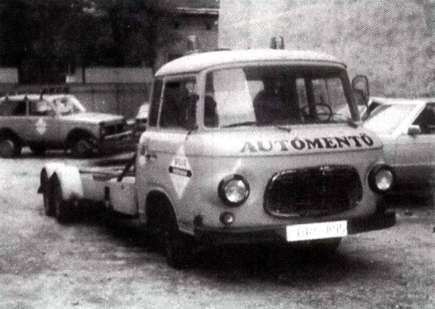 A Bilux Segély Barkas autómentője